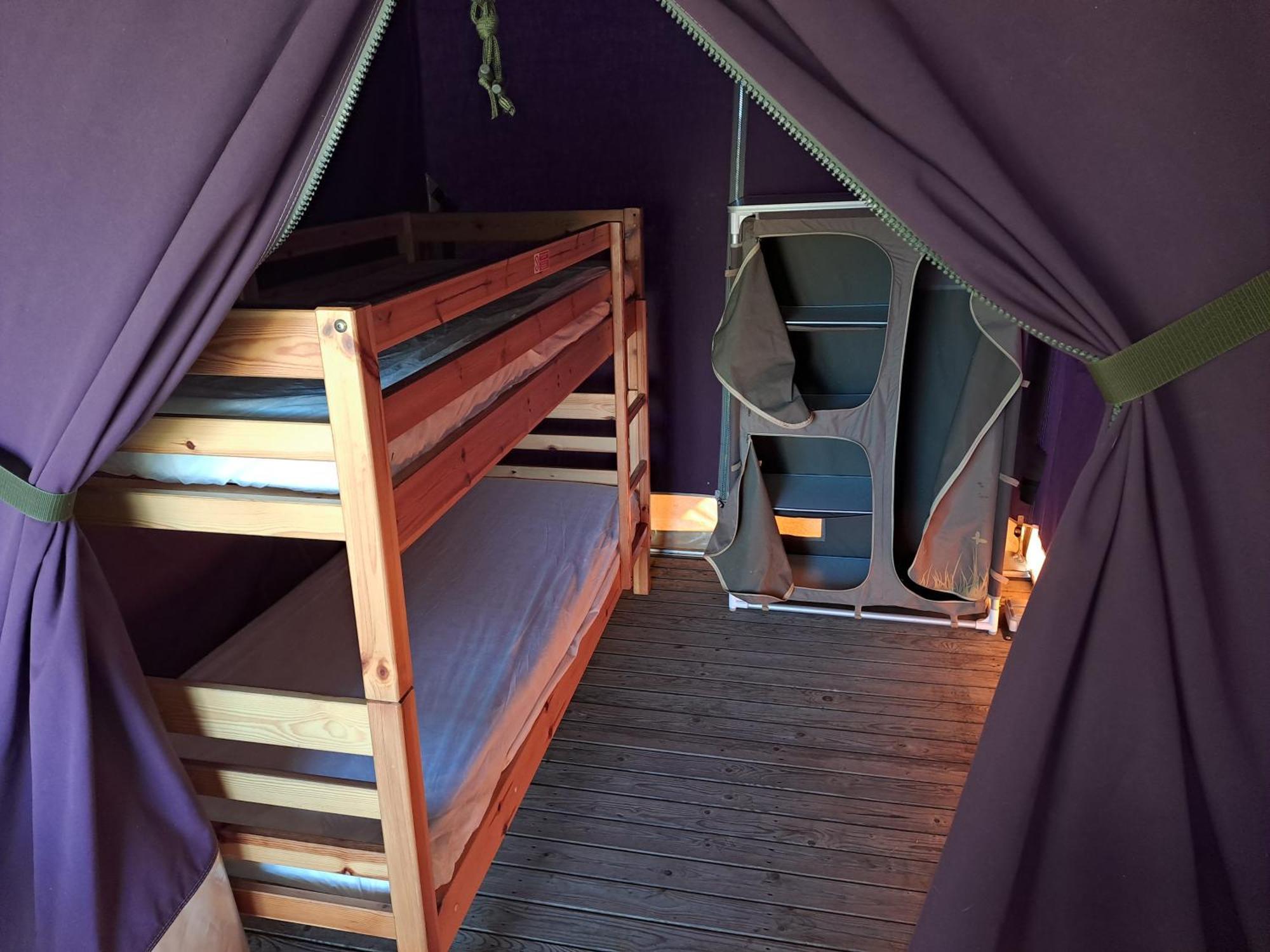 Camping Le Bois Jahan Brunelles Exterior photo